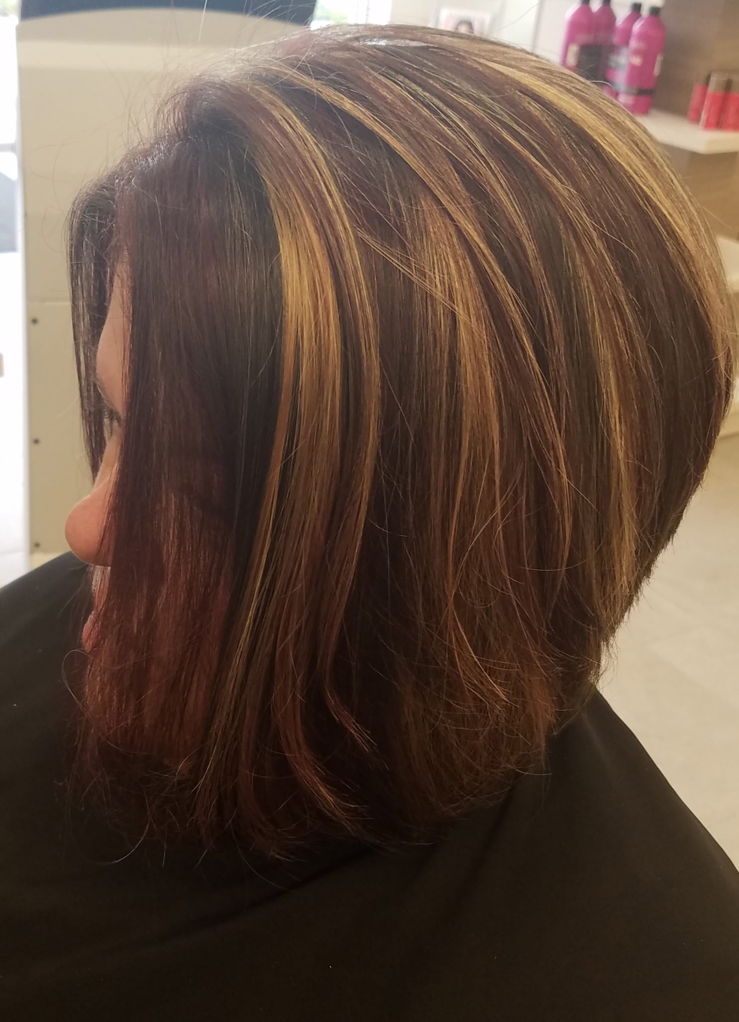 Brunette bob with caramel highlights